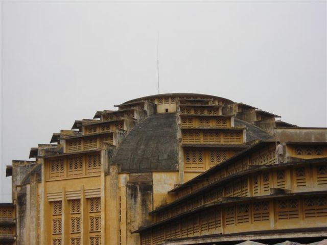 das marktgebäude in pp im franz. art deco